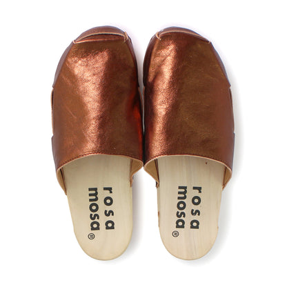 rosamosa donau simple bronze leather natural wooden clog